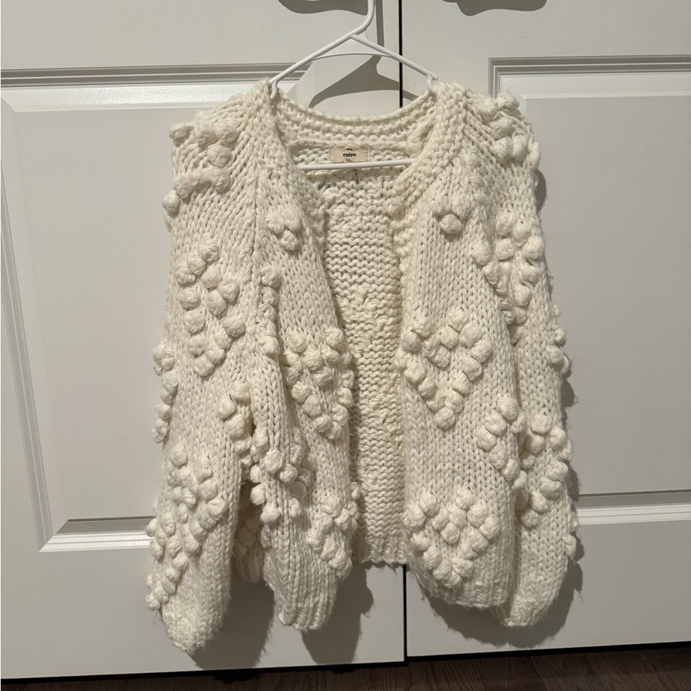 Boutique find! Entro brand. Very cute, warm, trendy! Heart cardigan Size small